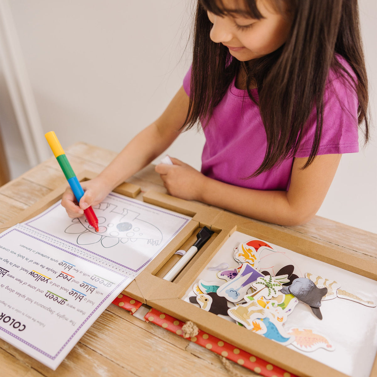 Natural Play: Play Draw Create Reusable Drawing & Magnet Kit – Dinosaurs