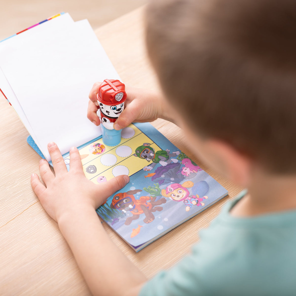 Sticker WOW!™ PAW Patrol Marshall Bundle: Activity Pad & Sticker Stamper + Mini Activity Pad and 200 Refill Stickers