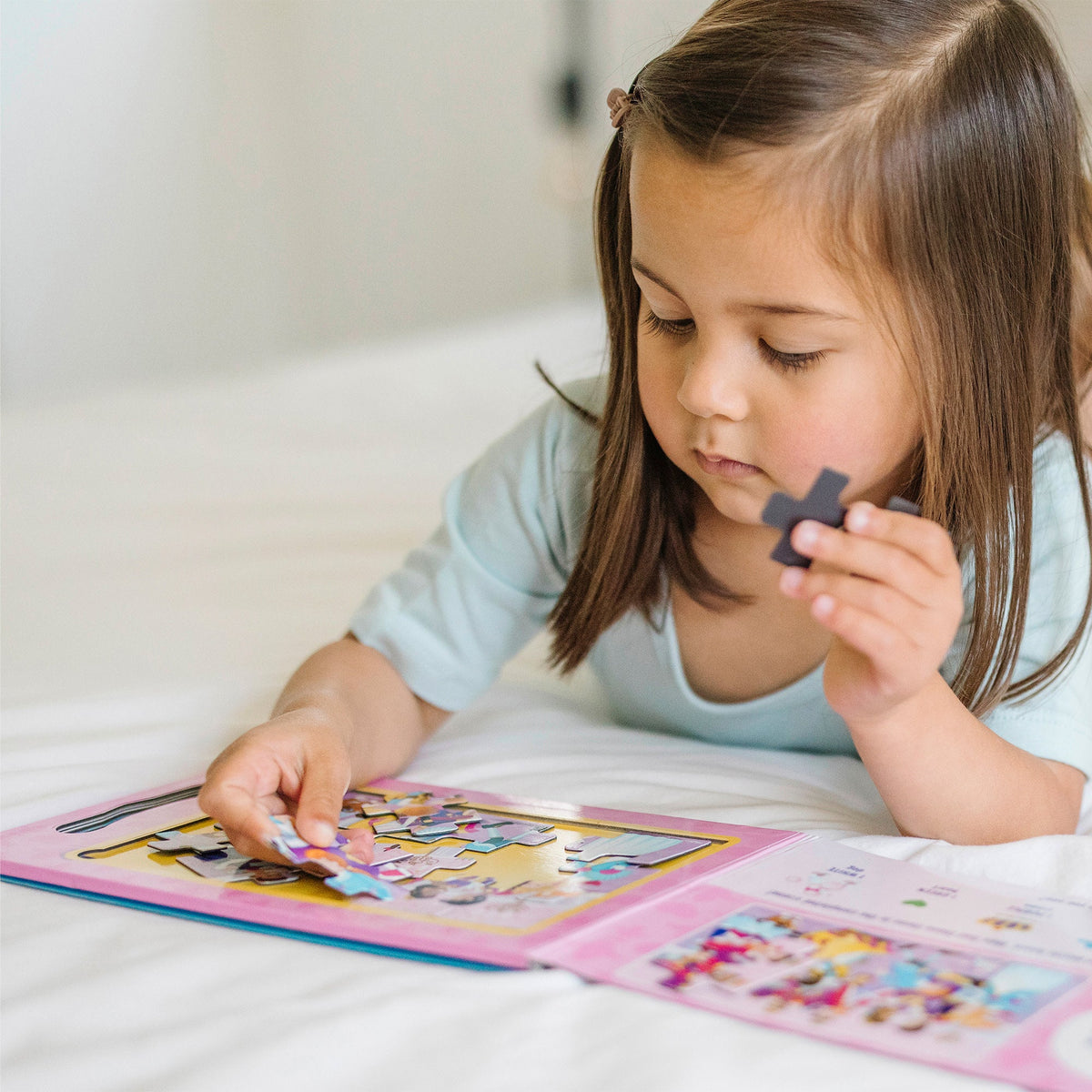 Take-Along Magnetic Jigsaw Puzzles – Princesses