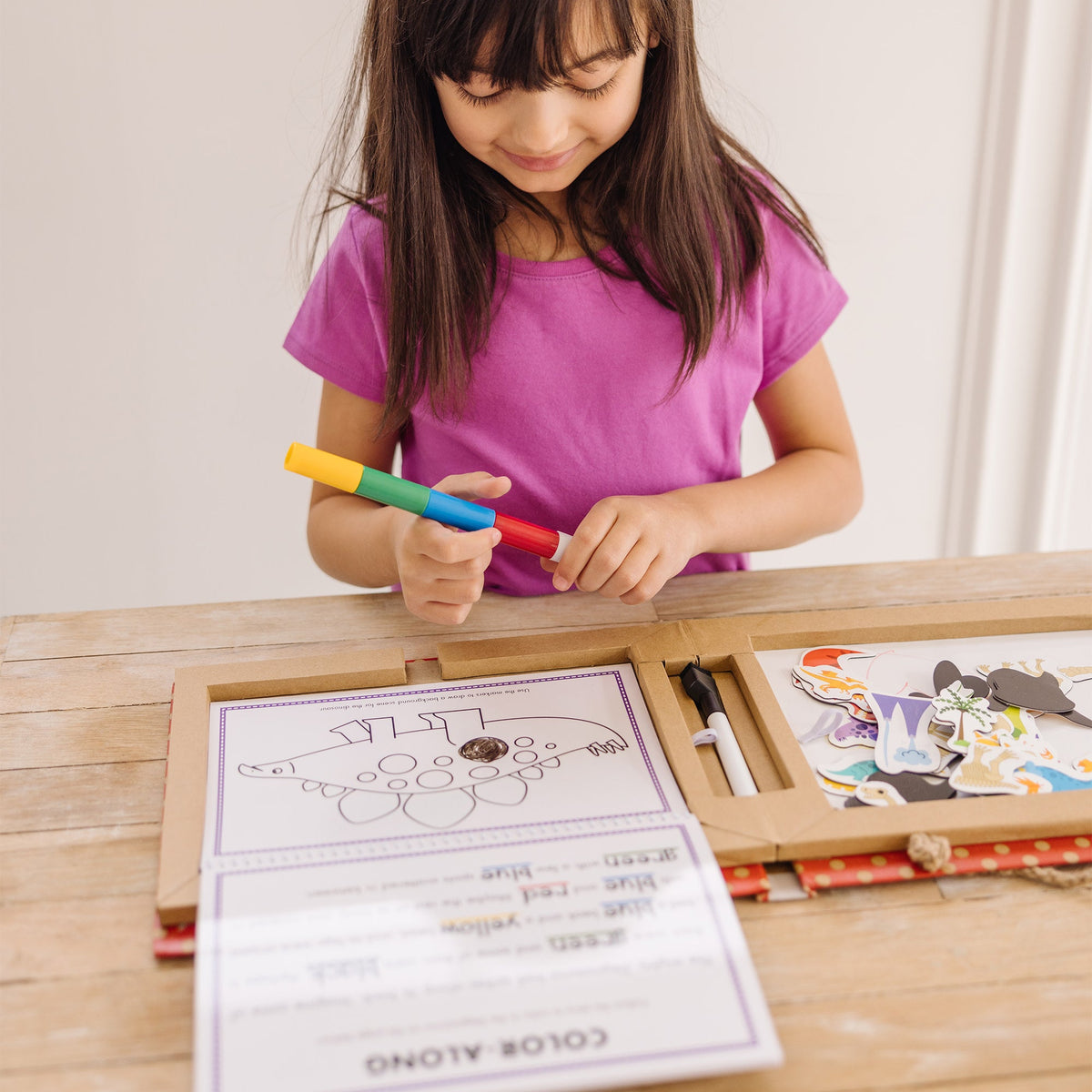 Natural Play: Play Draw Create Reusable Drawing & Magnet Kit – Dinosaurs