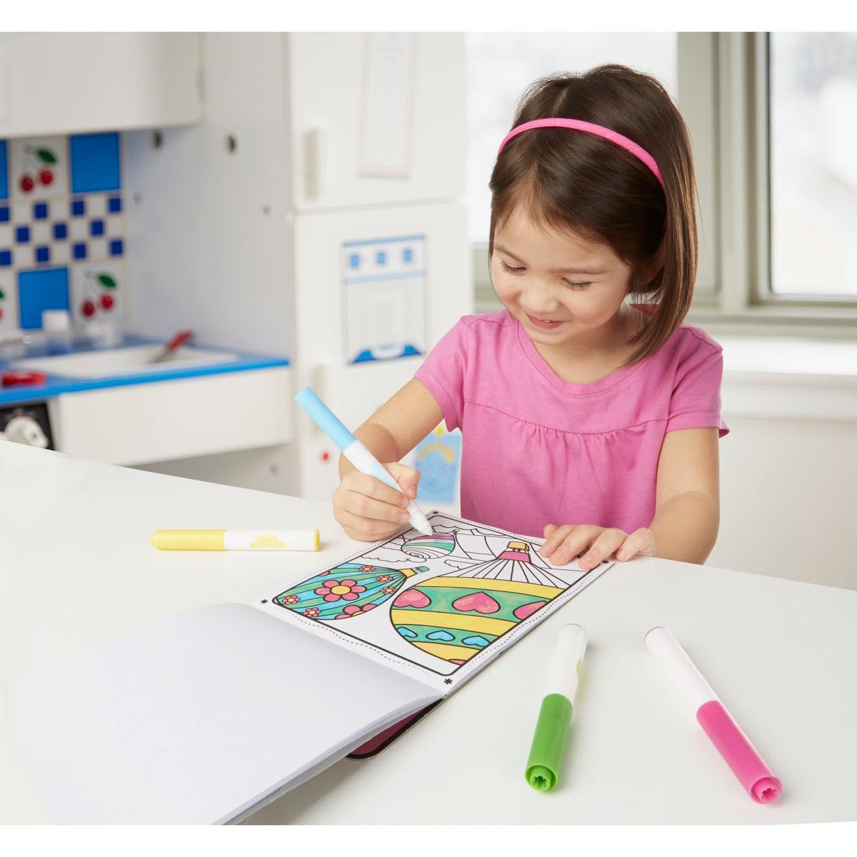 Magicolor - On the Go - Friends & Fun Coloring Pad