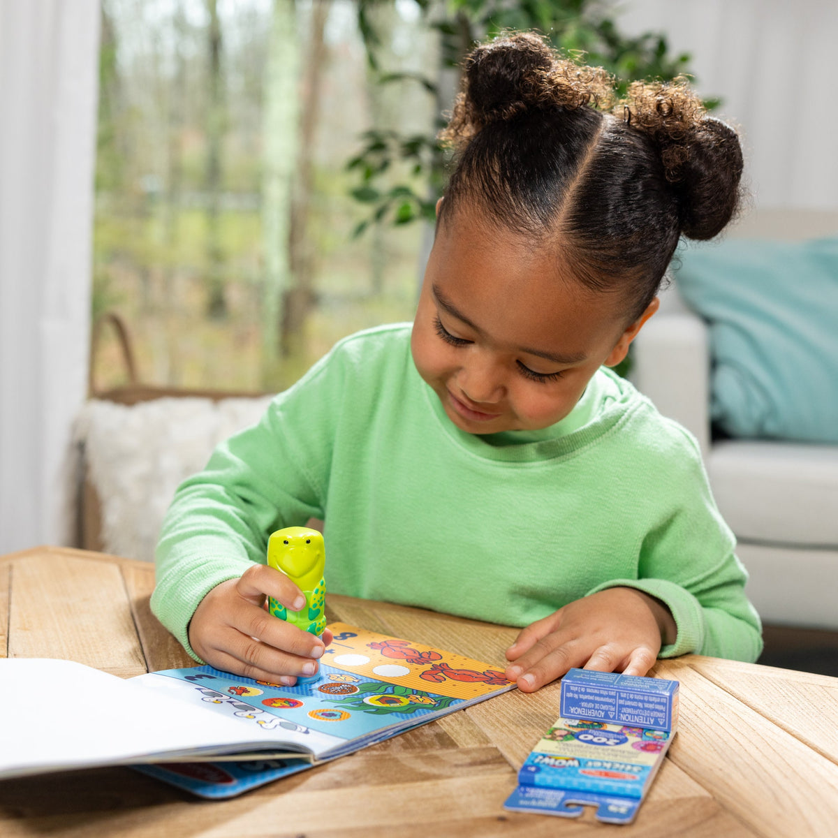 Sticker WOW!™ Sea Turtle Bundle: Activity Pad & Sticker Stamper + Mini Activity Pad and 200 Refill Stickers